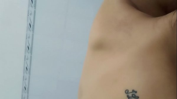 Em gái Kiên Giang bú liếm cặc say sưa