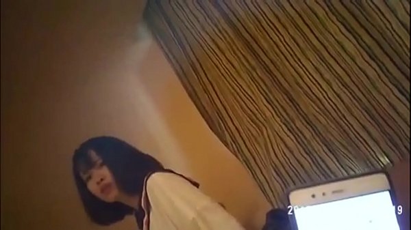 Nữ sinh trung quốc đi khách sạn bán dâm