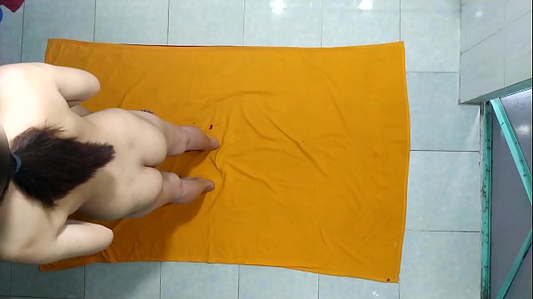 Buổi trưa về mệt địt em không biết chán