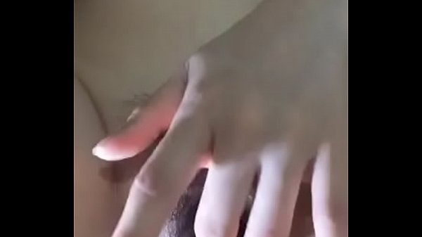 Em gái Việt móc bướm thủ dâm