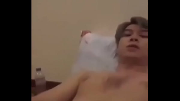 Lộ clip diễn viên Anh Tú thủ dâm