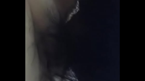 Cho con gái thổi kèn