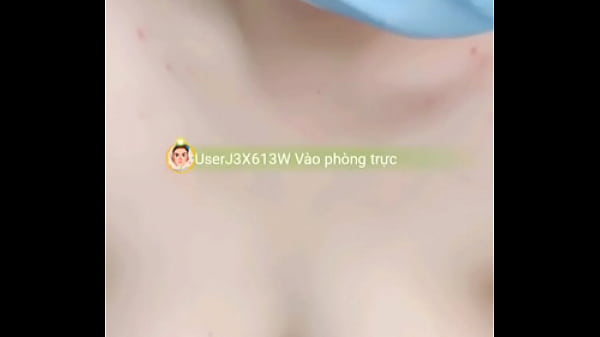 Em ti hồng vạch bím thủ dâm show cam