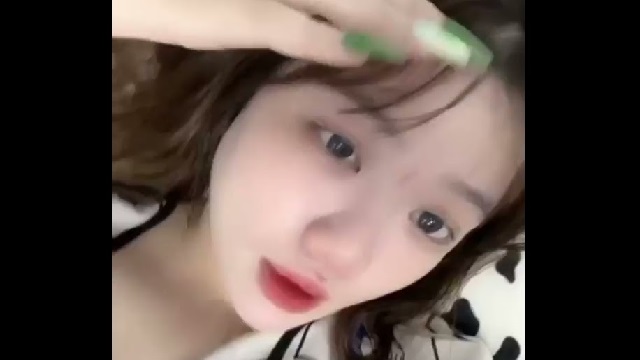 Gái dâm khoe lồn nhiều nước khẩu dâm