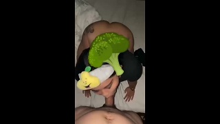 Cho con em vợ mút cu điên cuồng